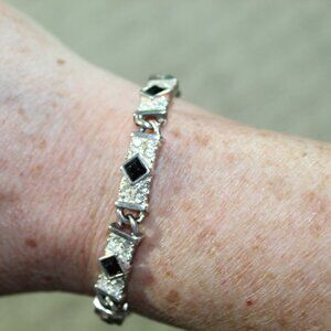 Vintage Napier Silver-tone Rhinestone & Black Crystal Bracelet Signed